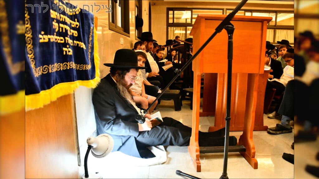 "זקנים משער שבתו": מראות תשעה באב בעולם היהודי