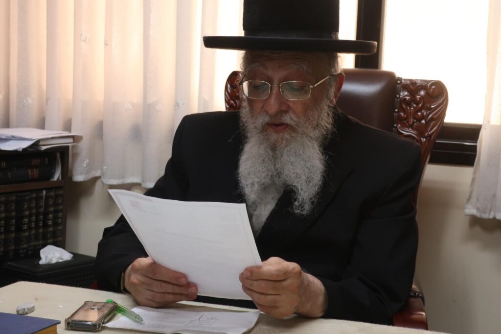 בעקבות גל פעילות מיסיונרית רב היקף רבנים וגדולי תורה מצטרפים לקריאת יד לאחים: להזהיר גדולים על הקטנים במיוחד בימי בין הזמנים