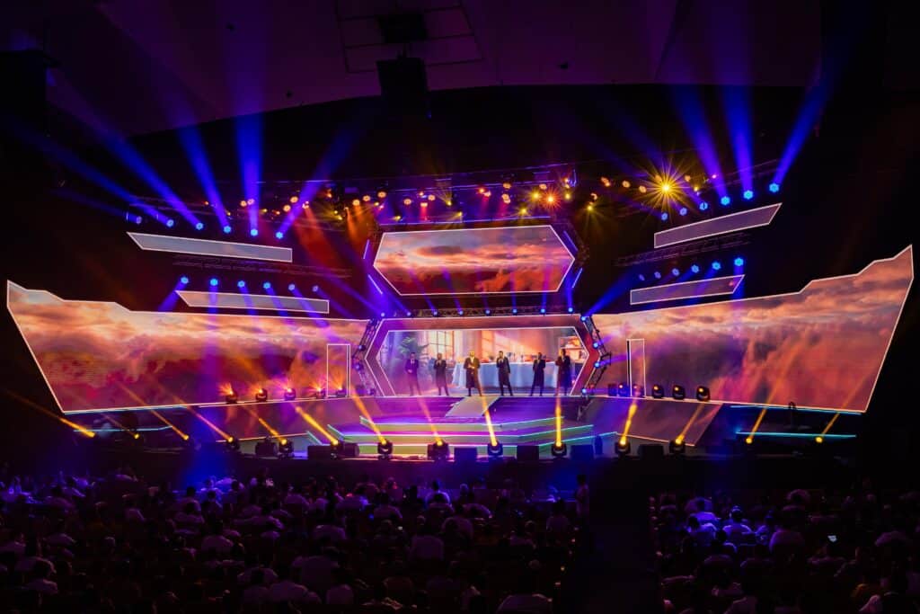 עשרות אלפי משתתפים במופעי חבורת תריג