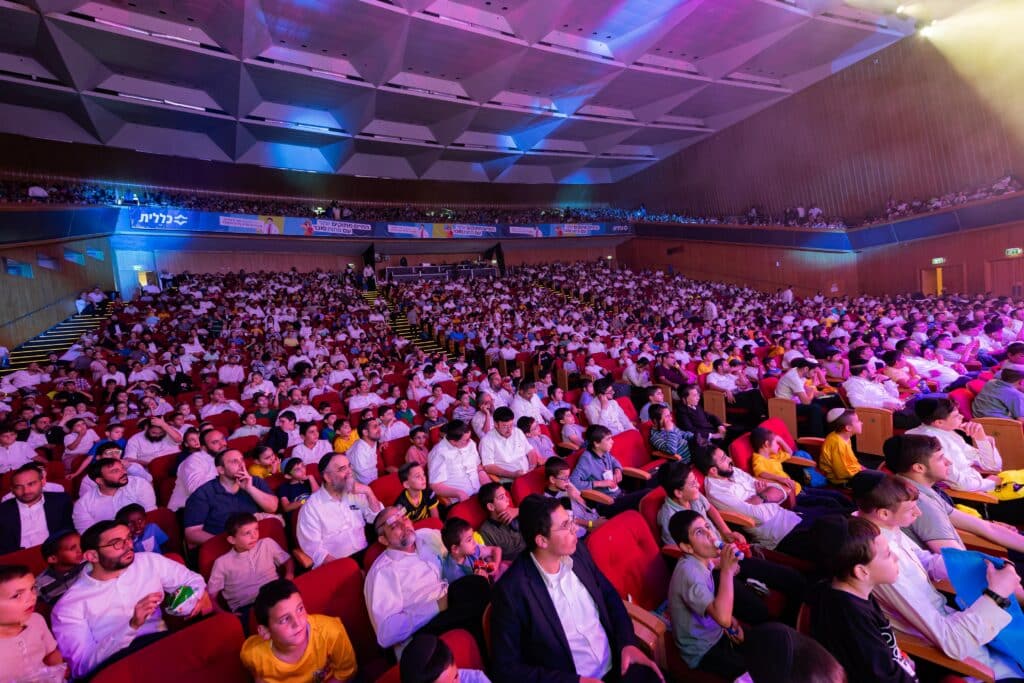 עשרות אלפי משתתפים במופעי חבורת תריג