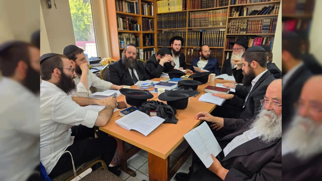 המונים הגיעו ליום ההילולא של רבי לוי יצחק שניאורסון זצ"ל