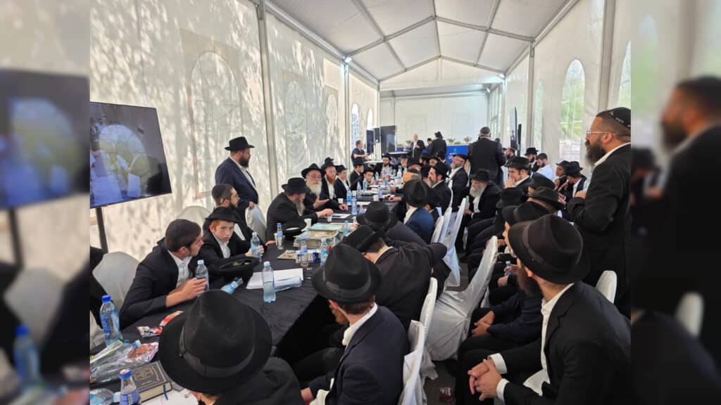 המונים הגיעו ליום ההילולא של רבי לוי יצחק שניאורסון זצ"ל