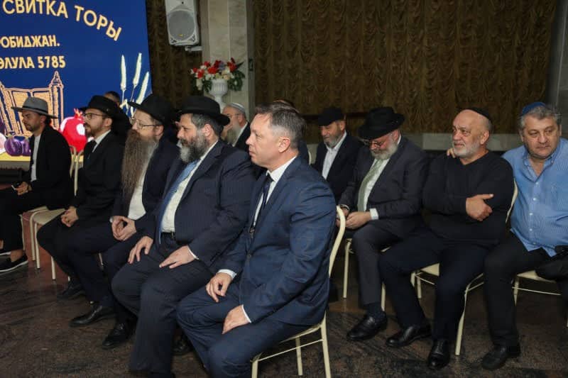 לראשונה: ספר תורה הוכנס ל'אוטונומיה היהודית' המרוחקת