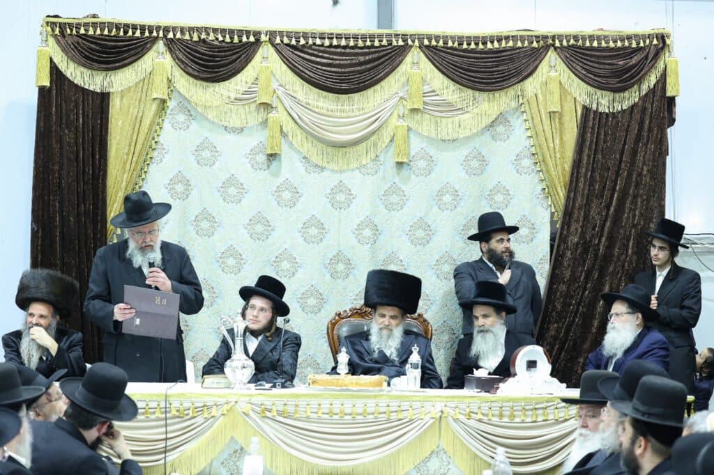 האדמו"ר מאשלג אירס את בתו: החסידים השתתפו באירוסין