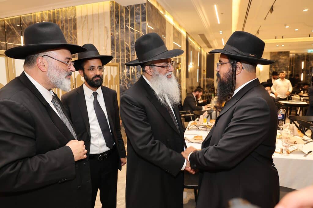 גדולי ישראל באו לברך את חבר המועצת בבר המצווה לנכדו