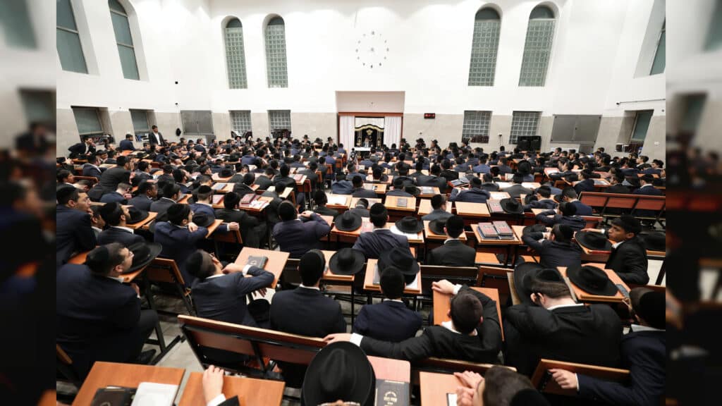 הגר"מ צדקה חיזק את מאות תלמידי ישיבת אהל תורה