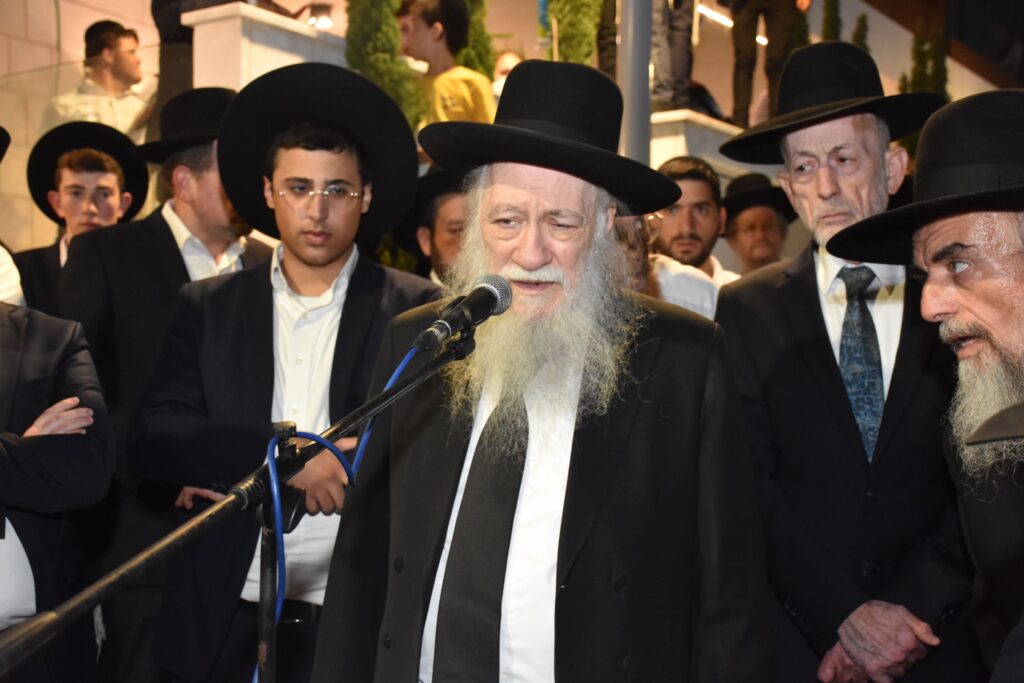 אלפים מתושבי בני ברק ליוו למנוחות את הנרצח בפיגוע