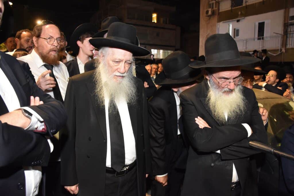 אלפים מתושבי בני ברק ליוו למנוחות את הנרצח בפיגוע