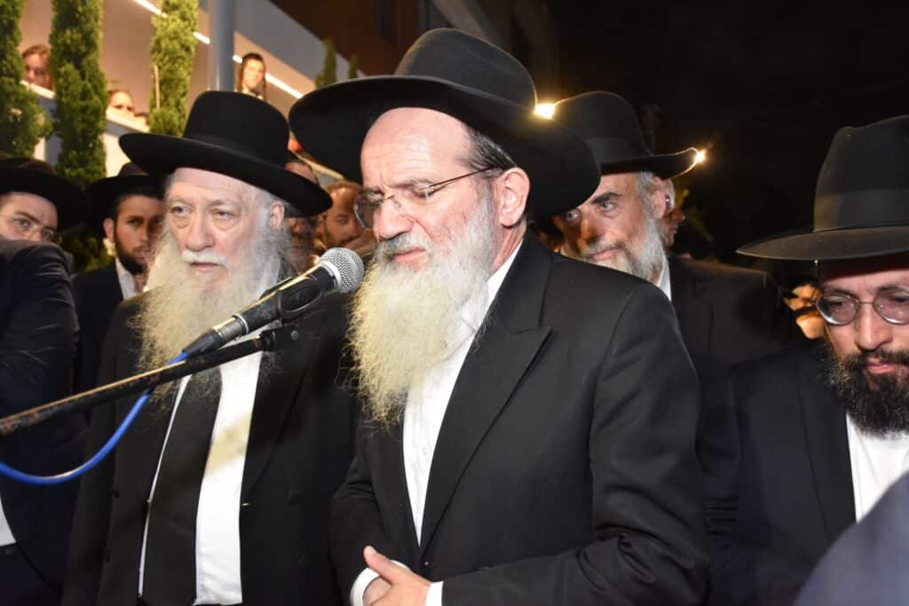 אלפים מתושבי בני ברק ליוו למנוחות את הנרצח בפיגוע