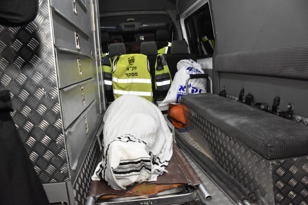 אלפים מתושבי בני ברק ליוו למנוחות את הנרצח בפיגוע