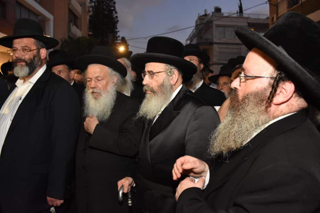 אלפים מתושבי בני ברק ליוו למנוחות את הנרצח בפיגוע