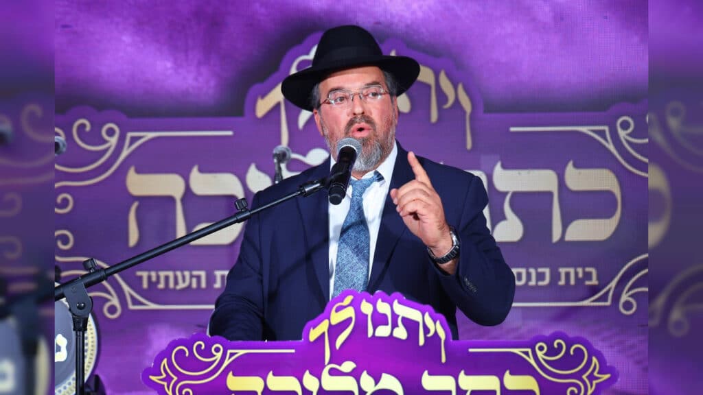 הקהילה החרדית בקרית אתא החלה בכתיבת ספר תורה חדש