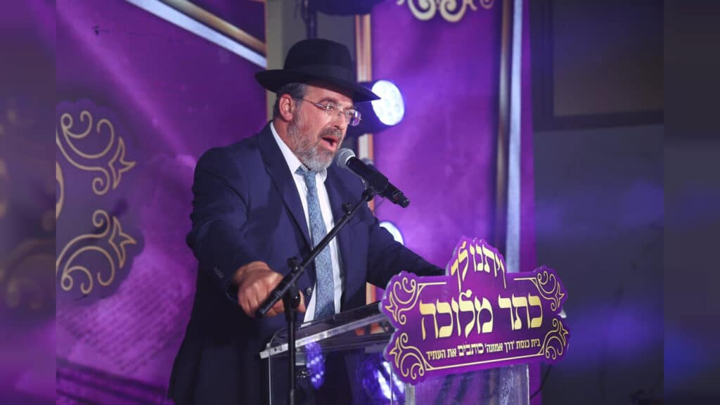 הקהילה החרדית בקרית אתא החלה בכתיבת ספר תורה חדש