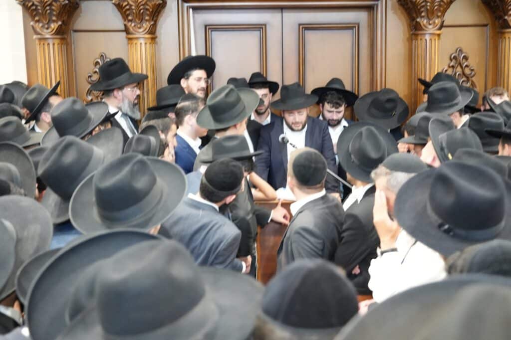 גלריה: אלפים ליוו למנוחות את הגאון רבי יעקב זכריה זצ"ל