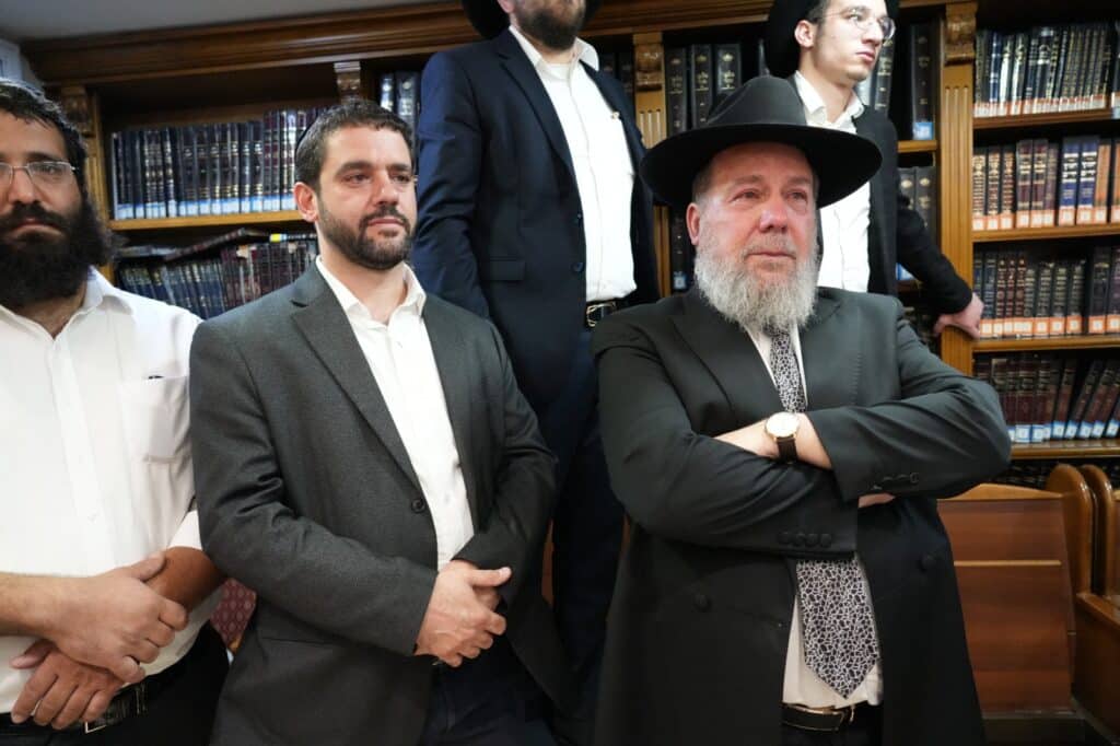 גלריה: אלפים ליוו למנוחות את הגאון רבי יעקב זכריה זצ"ל