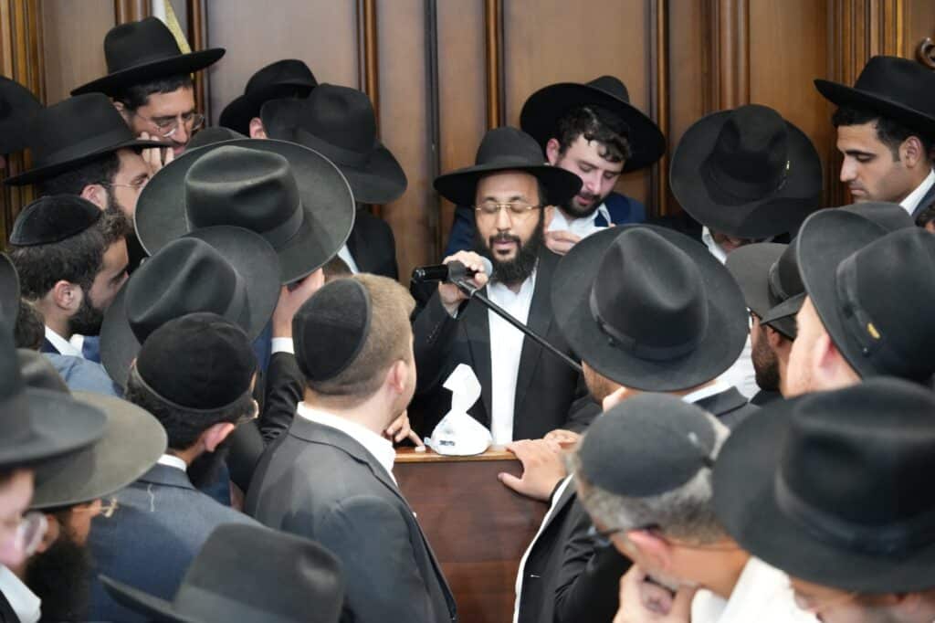 גלריה: אלפים ליוו למנוחות את הגאון רבי יעקב זכריה זצ"ל