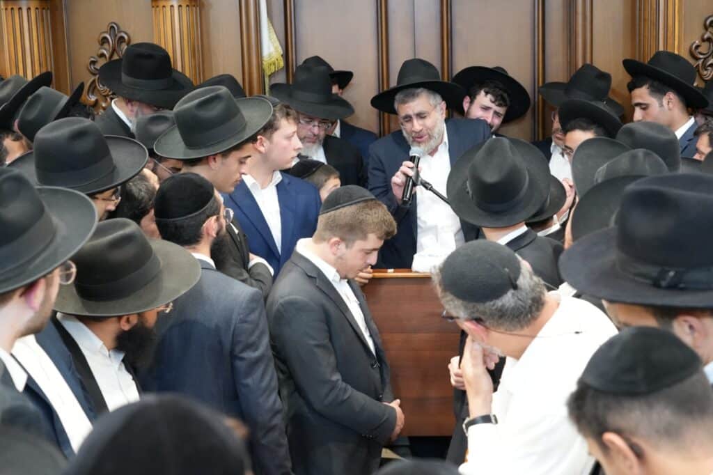 גלריה: אלפים ליוו למנוחות את הגאון רבי יעקב זכריה זצ"ל