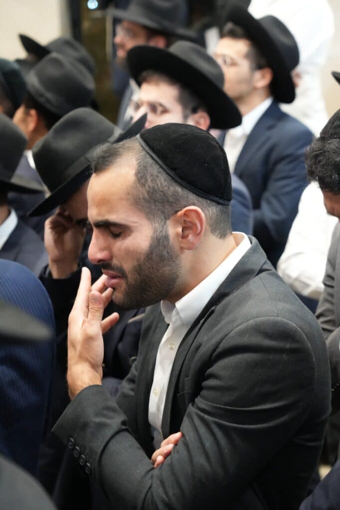 גלריה: אלפים ליוו למנוחות את הגאון רבי יעקב זכריה זצ"ל