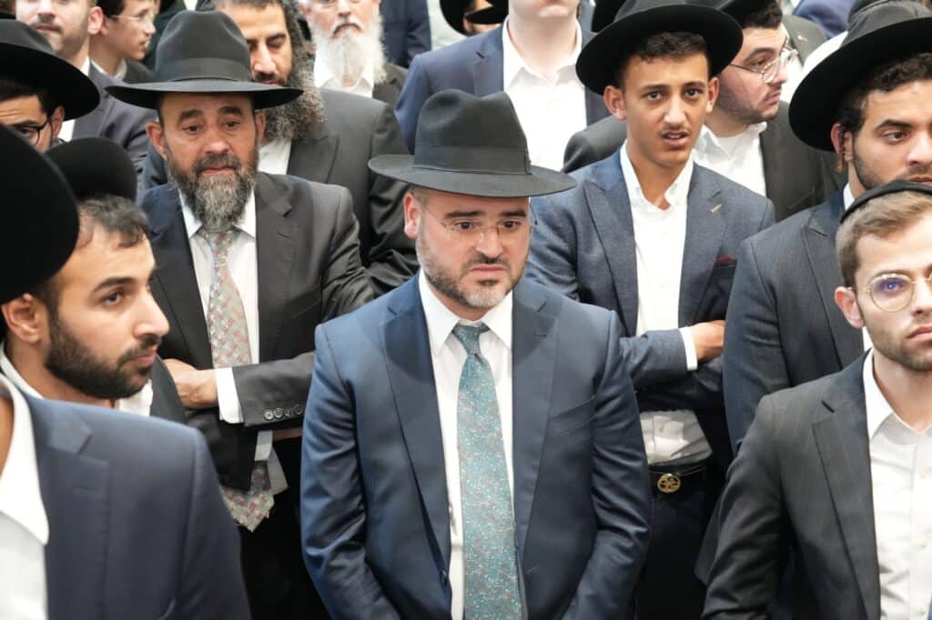 גלריה: אלפים ליוו למנוחות את הגאון רבי יעקב זכריה זצ"ל