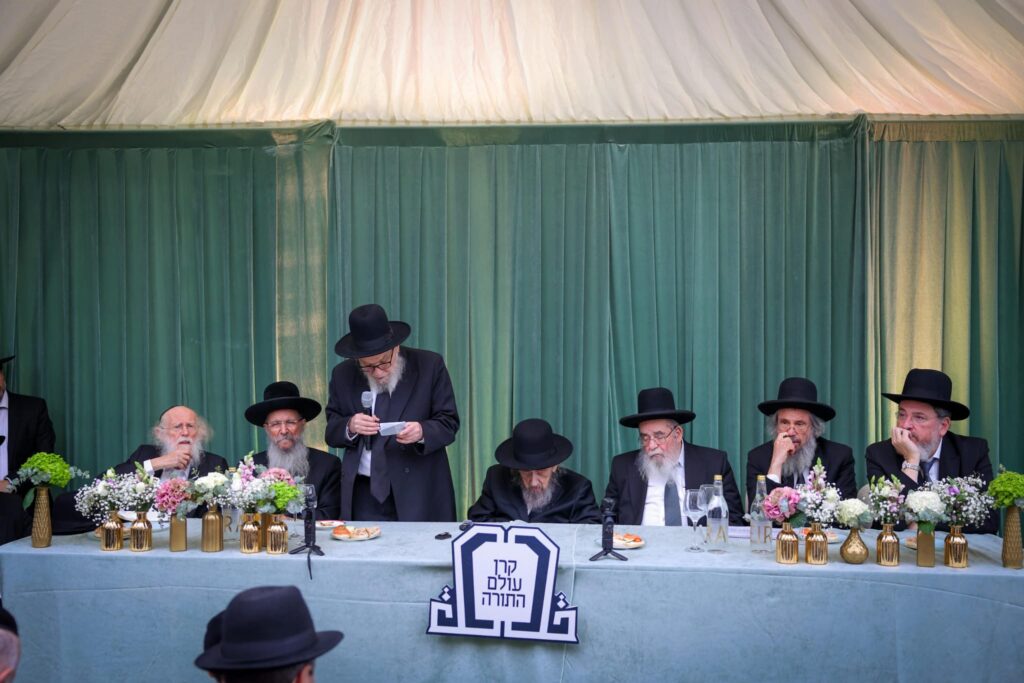 מרן ראש הישיבה הגרמ"ה הירש פרץ בבכי שטלטל את הנוכחים