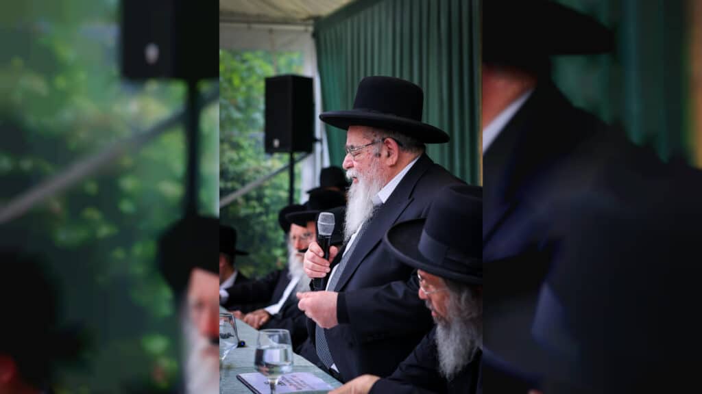מרן ראש הישיבה הגרמ"ה הירש פרץ בבכי שטלטל את הנוכחים