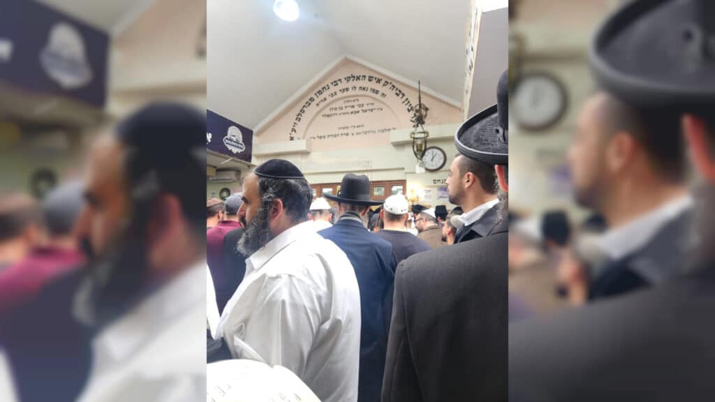 תיעוד מיוחד: עשרות אלפים הגיעו לציון הקדוש באומן