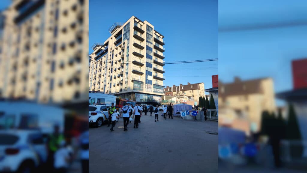 תיעוד מיוחד: עשרות אלפים הגיעו לציון הקדוש באומן