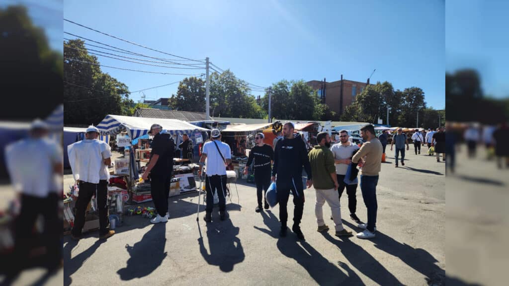 תיעוד מיוחד: עשרות אלפים הגיעו לציון הקדוש באומן
