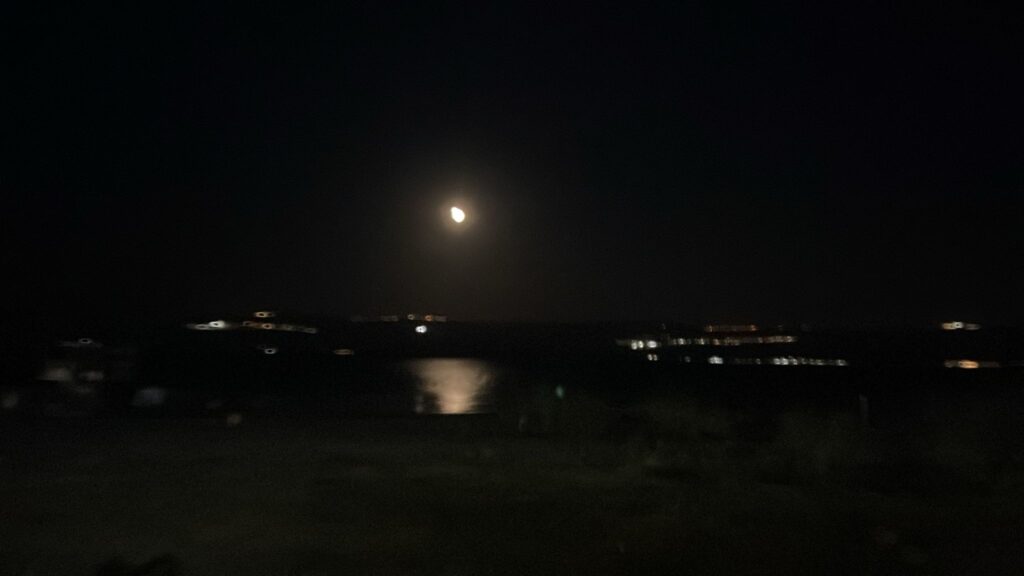 צאו לחלון: כך נראה ליקוי הלבנה מעדשת הצלמים