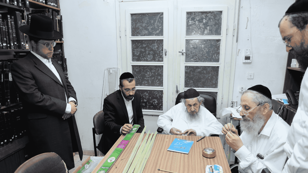 גדולי ישראל התרשמו מלולבי רוסרוף המהודרים והייחודיים