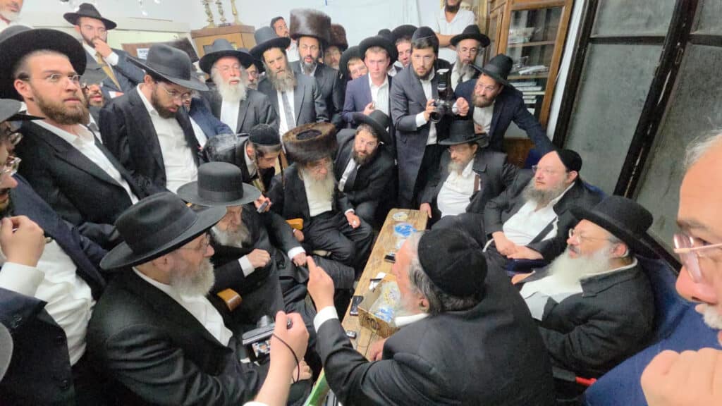 המשב"ק: המחלוקת שאיימה לקרוע את הישיבה לצעירים המשב"ק: המחלוקת שאיימה לקרוע את הישיבה לצעירים