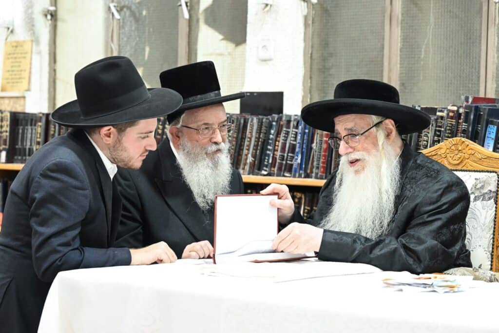 המשב"ק: המחלוקת שאיימה לקרוע את הישיבה לצעירים המשב"ק: המחלוקת שאיימה לקרוע את הישיבה לצעירים