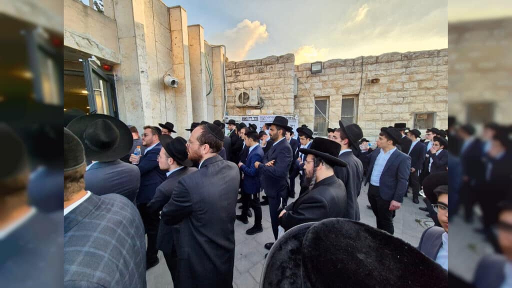 איצקוביץ': הבכיר החרדי שהתפטר והעניבה של היח"צן