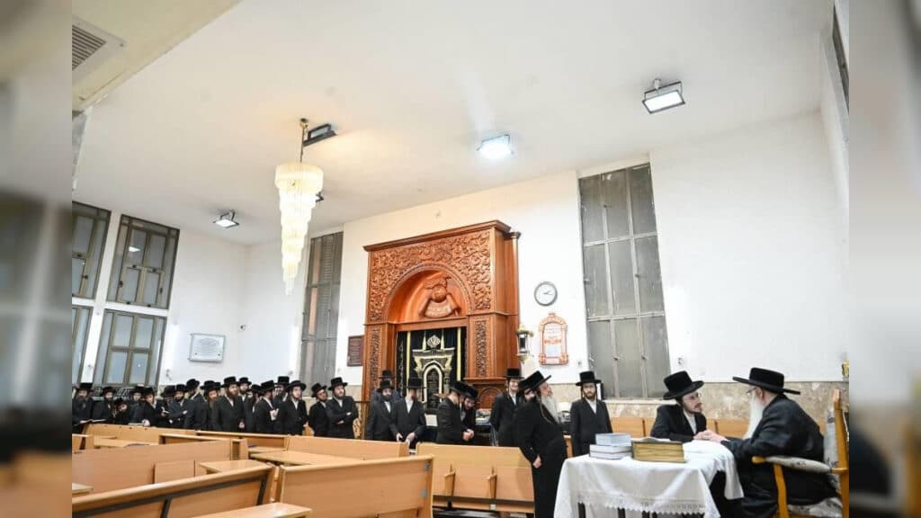 המשב"ק: דרמה בעולם החסידות והרכב של חבר המועצת המשב"ק: דרמה בעולם החסידות והרכב של חבר המועצת