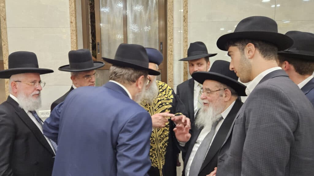 המשב"ק: דרמה בעולם החסידות והרכב של חבר המועצת המשב"ק: דרמה בעולם החסידות והרכב של חבר המועצת