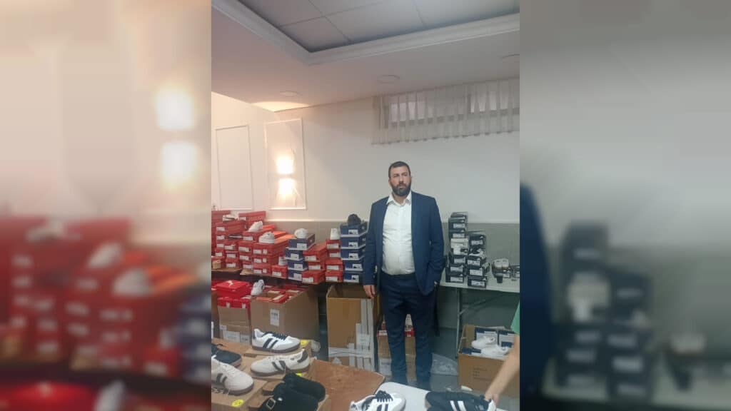 איצקוביץ': הבכיר החרדי שהתפטר והעניבה של היח"צן