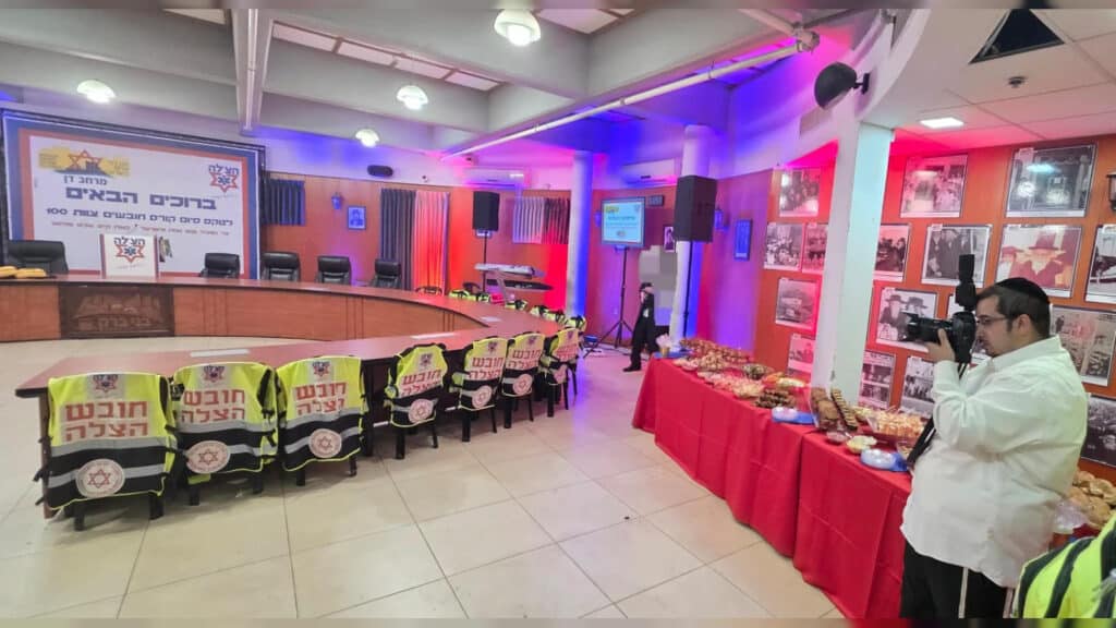 איצקוביץ': הבכיר החרדי שהתפטר והעניבה של היח"צן