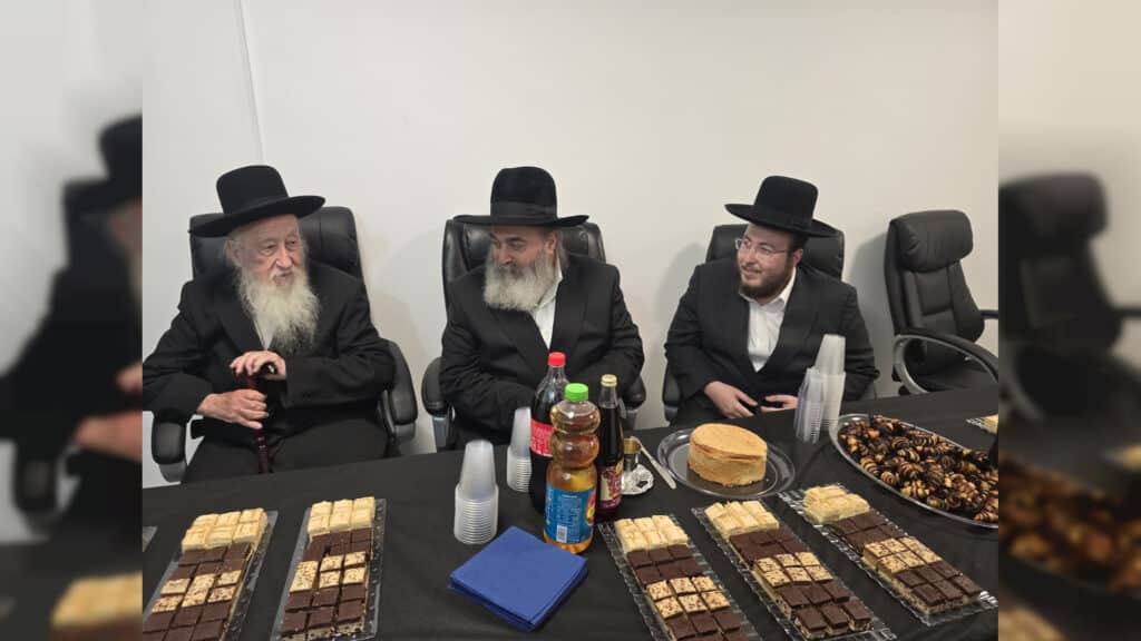 איצקוביץ': הבכיר החרדי שהתפטר והעניבה של היח"צן