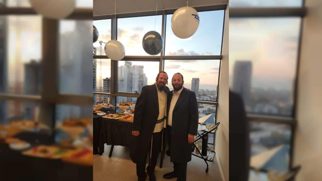 איצקוביץ': המפתחות שאבדו והצביטה בלחי של השר