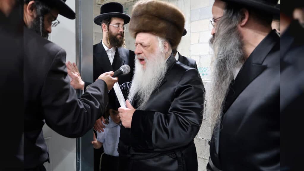 המשב"ק: הקרב על ההלכה והפנצ'ר בדרך לסליחות ראשונות המשב"ק: הקרב על ההלכה והפנצ'ר בדרך לסליחות ראשונות