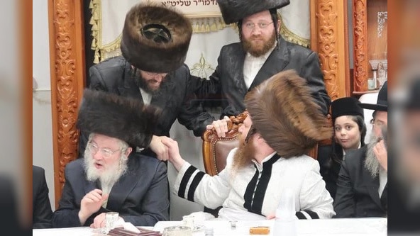 איצקוביץ': המפתחות שאבדו והצביטה בלחי של השר