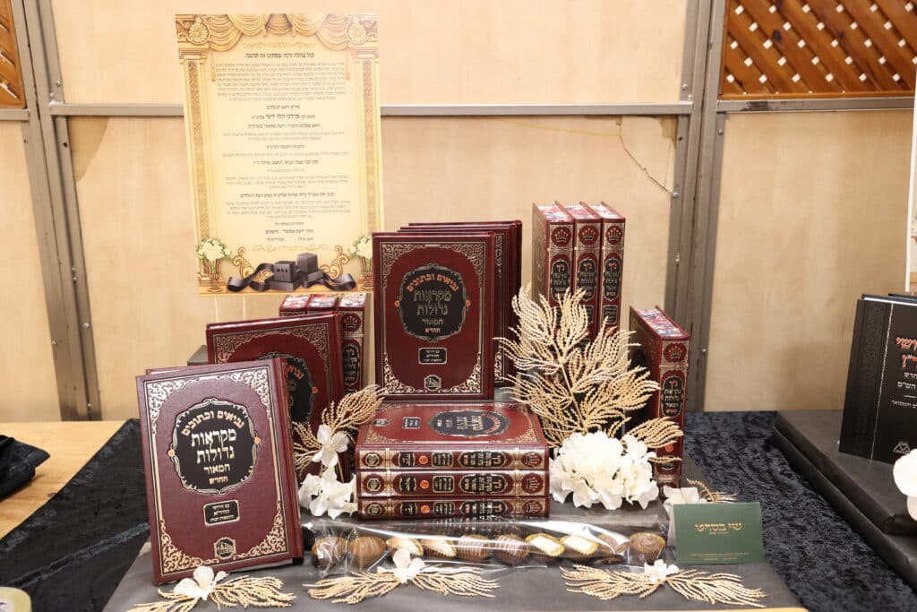 בנו של ראש הכוללים הגר"מ דינר חגג בר מצווה