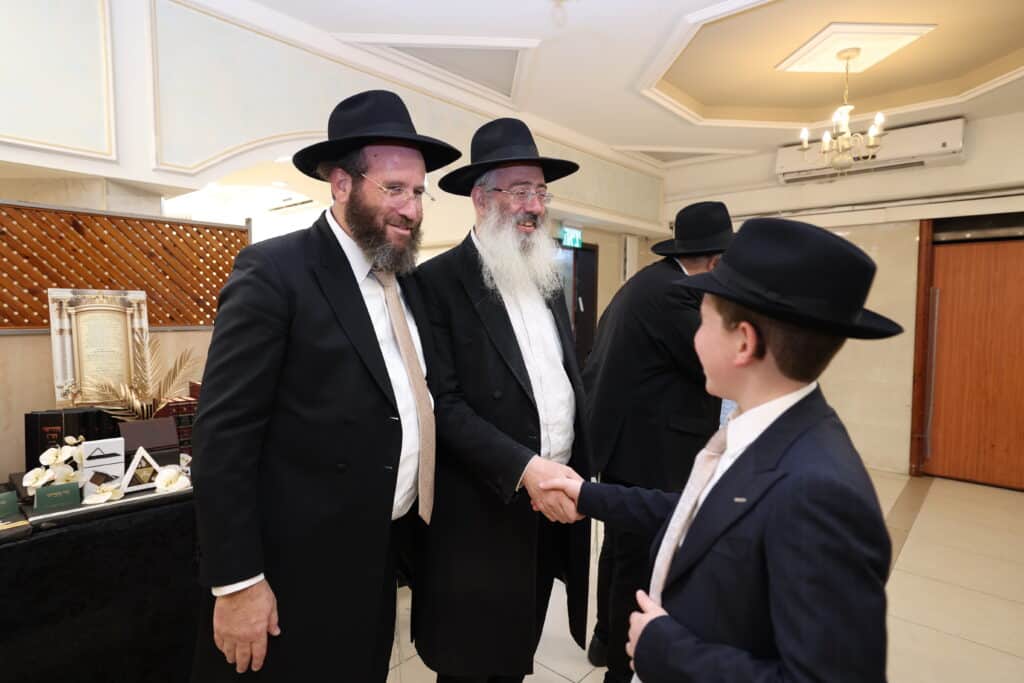 בנו של ראש הכוללים הגר"מ דינר חגג בר מצווה