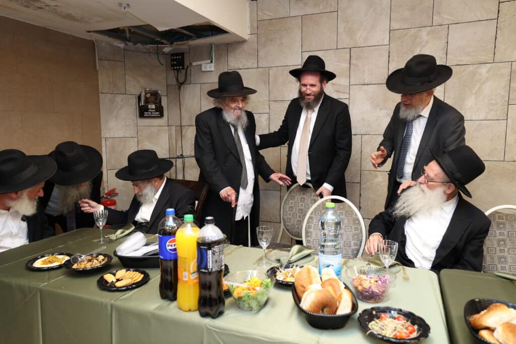 בנו של ראש הכוללים הגר"מ דינר חגג בר מצווה