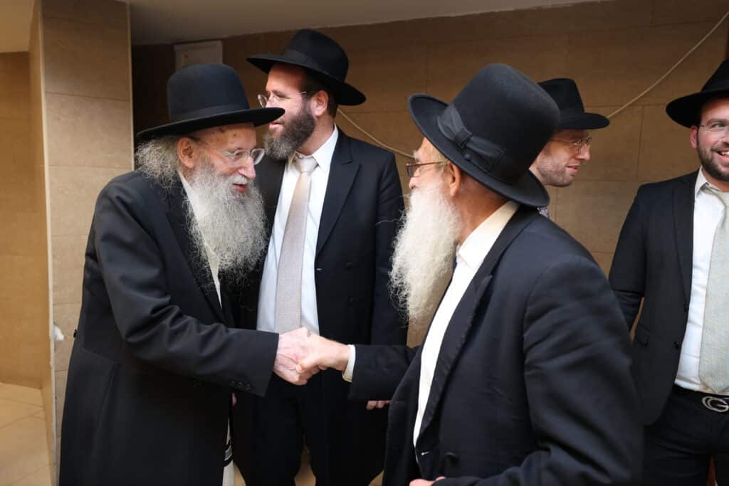 בנו של ראש הכוללים הגר"מ דינר חגג בר מצווה