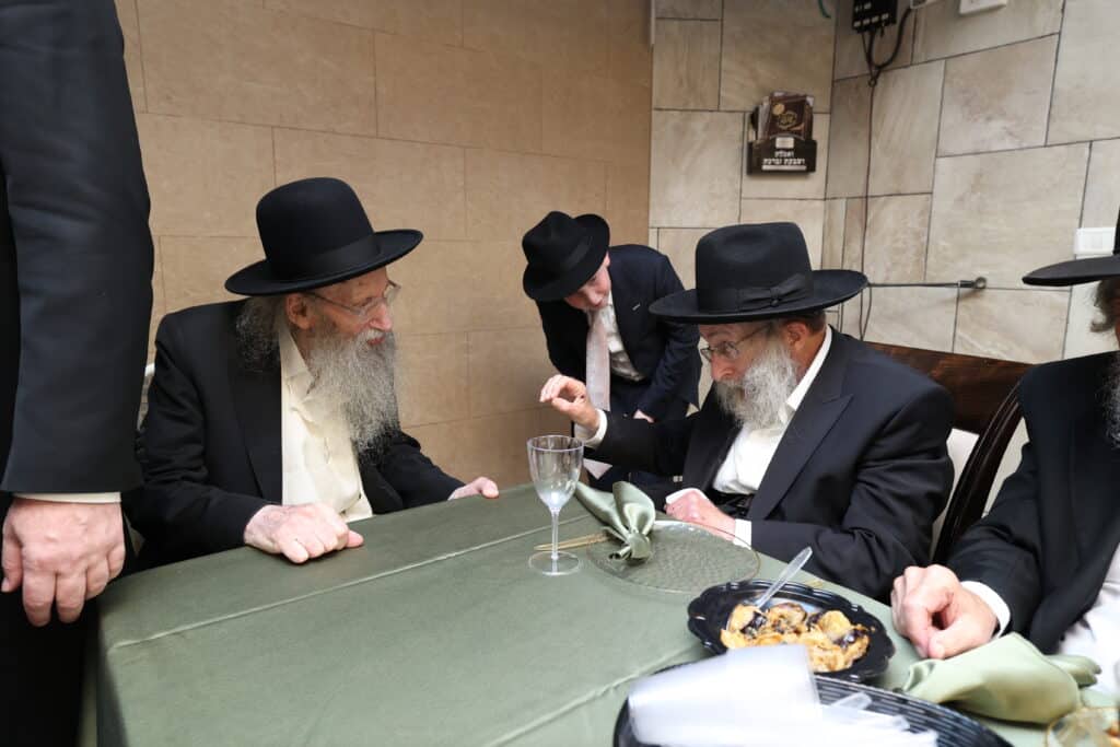 בנו של ראש הכוללים הגר"מ דינר חגג בר מצווה