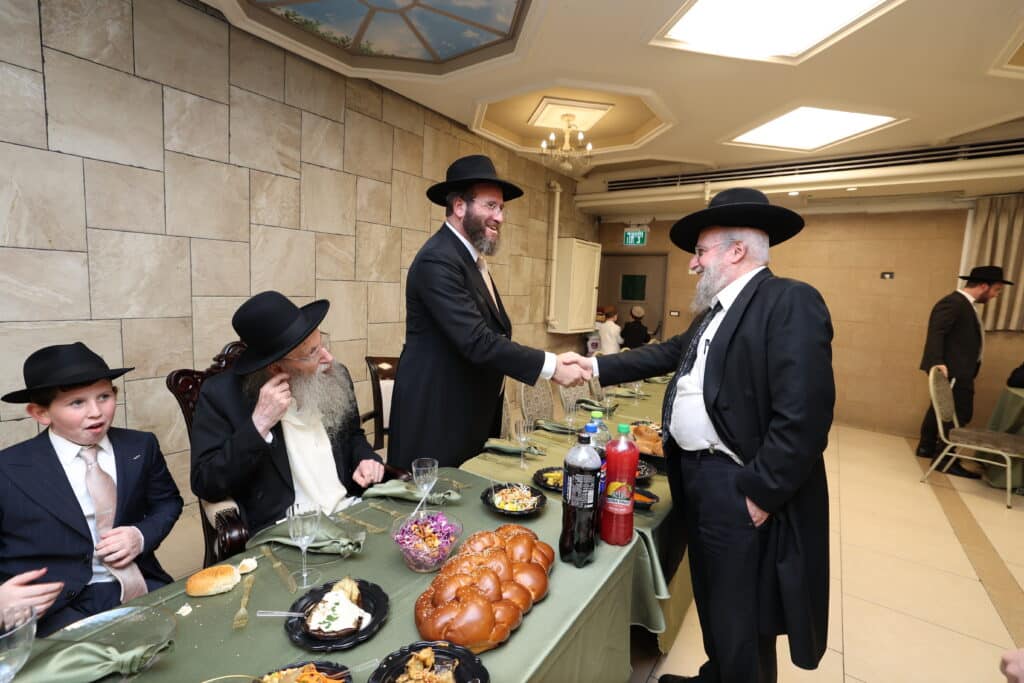 בנו של ראש הכוללים הגר"מ דינר חגג בר מצווה