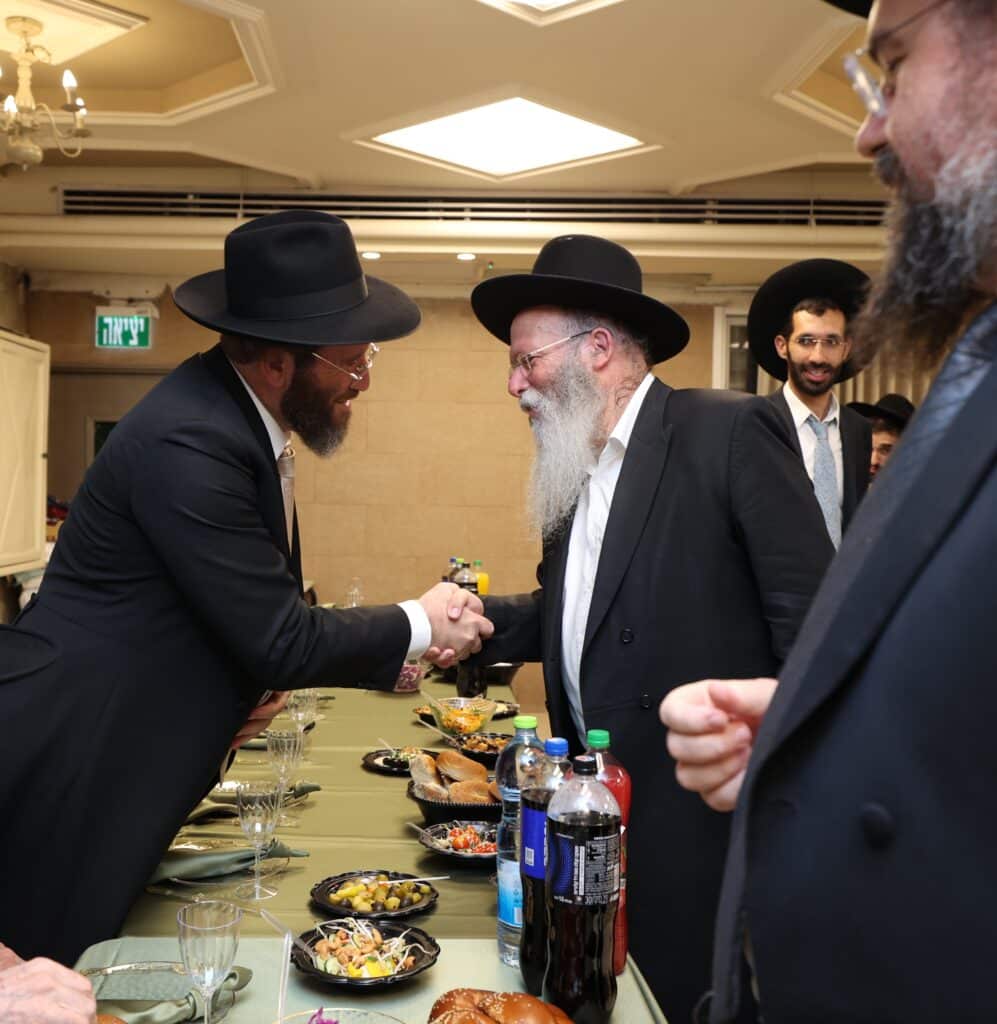 בנו של ראש הכוללים הגר"מ דינר חגג בר מצווה