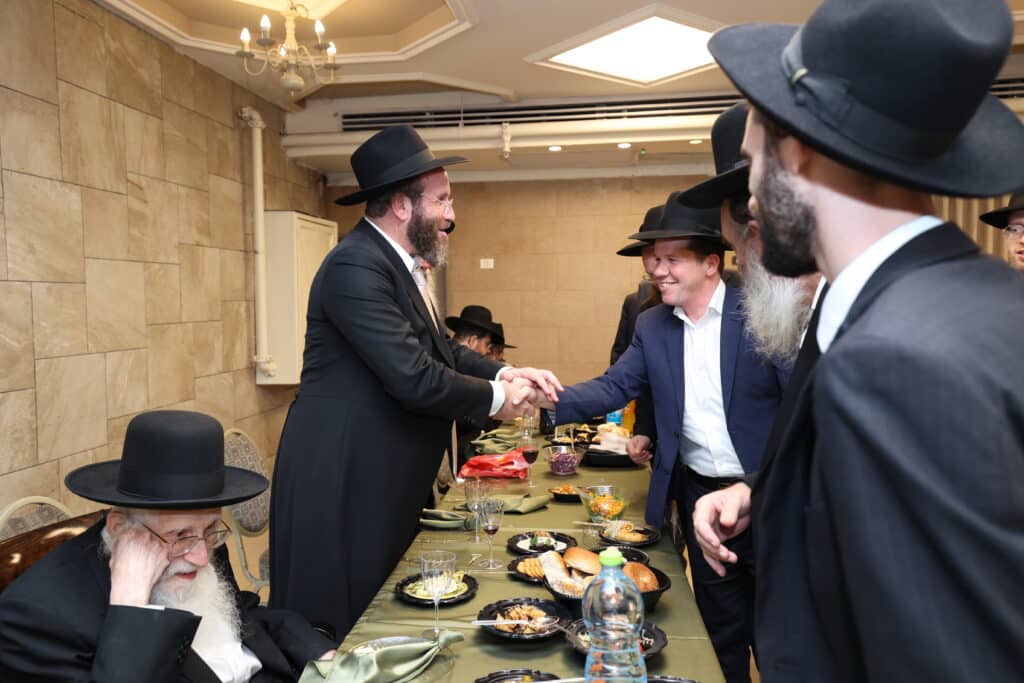 בנו של ראש הכוללים הגר"מ דינר חגג בר מצווה