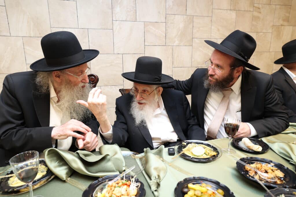 בנו של ראש הכוללים הגר"מ דינר חגג בר מצווה